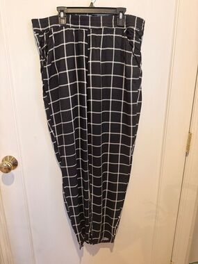 H&M Black and White Checked Straight Leg Pants
